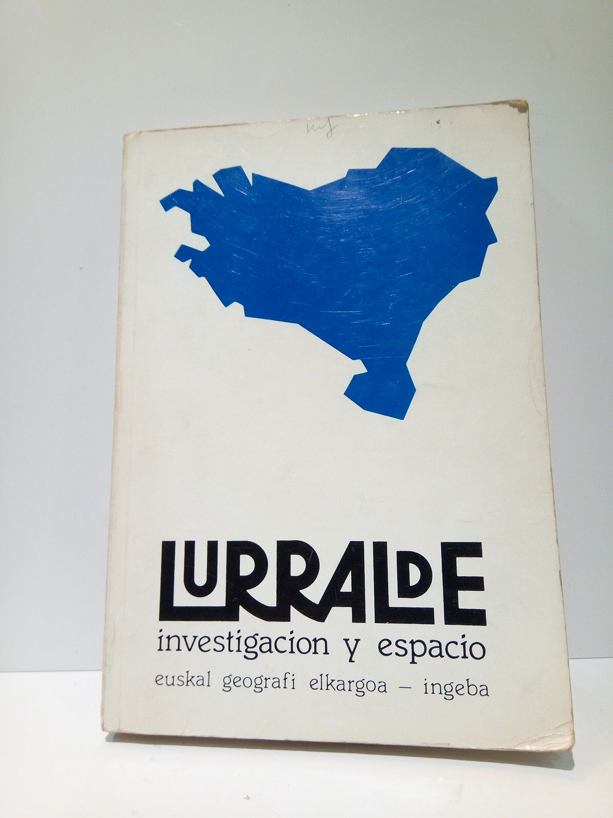 LURRALDE. Investigacin y Espacio. Inst. Geogrfico Basco 