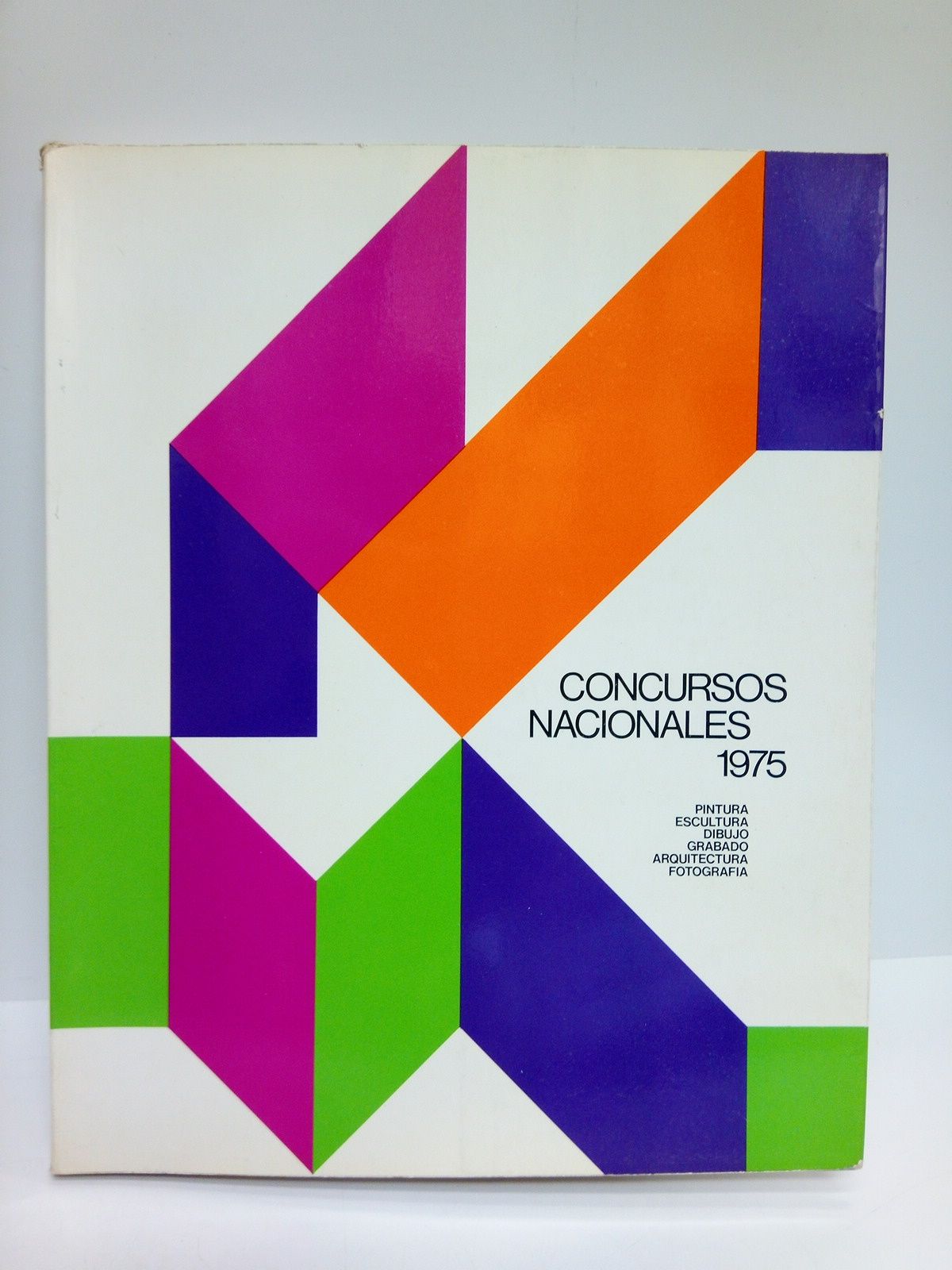MINISTERIO DE EDUCACION Y CIENCIA - COMISARIA NACIONAL DE MUSEOS Y EXPOSICIONES - Concursos Nacionales. 1975: Pintura, Escultura, Dibujo, Grabado, Arquitectura, Fotografa