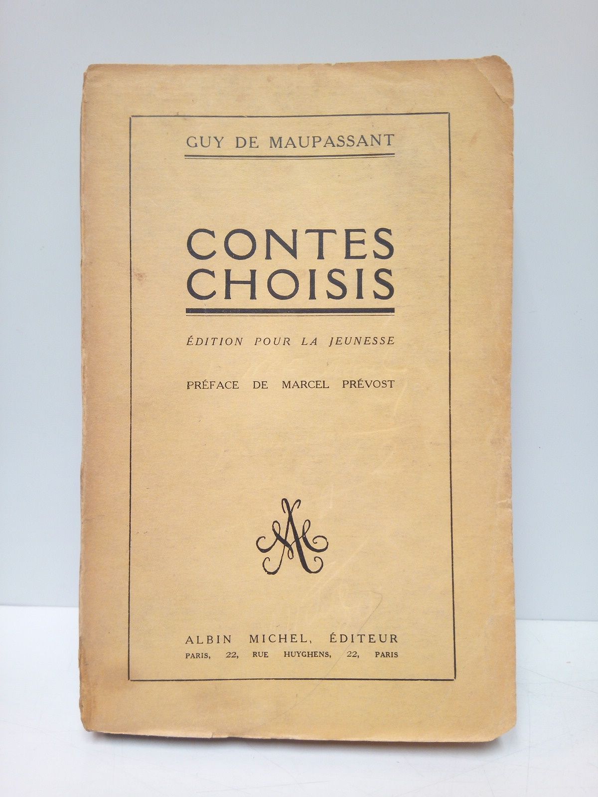 MAUPASSANT, Guy de - Contes Choisis /  Edition pour la Jeunesse; prface par M. Marcel Prvost