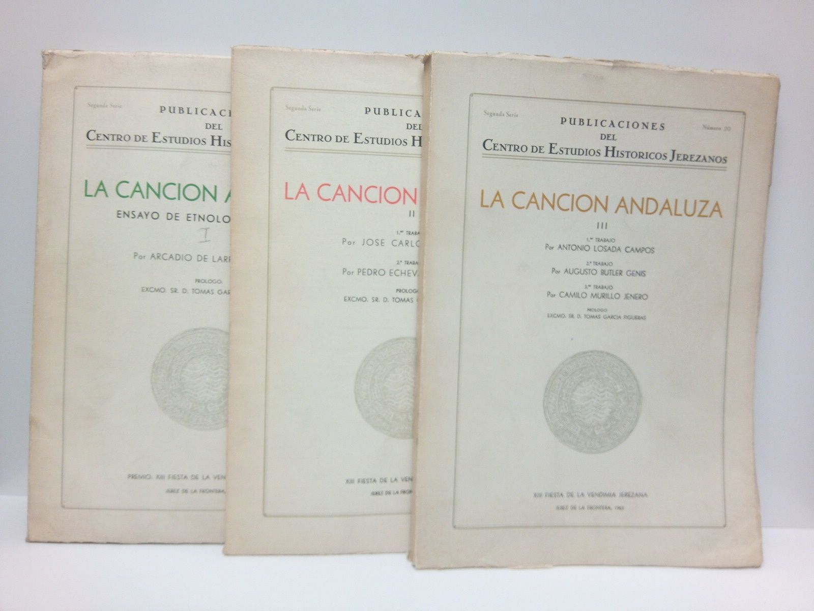 LARREA PALACIN, Arcadio de; [et al.] - La cancin andaluza. Ensayo de etnologa musical. /  Prlogo de Toms Garca Figueras; adems colaboran Jos Carlos de Luna, Pedro Echevarra Bravo, Antonio Losada Campos, Augusto Butler Genis, Camilo Murillo Jenero