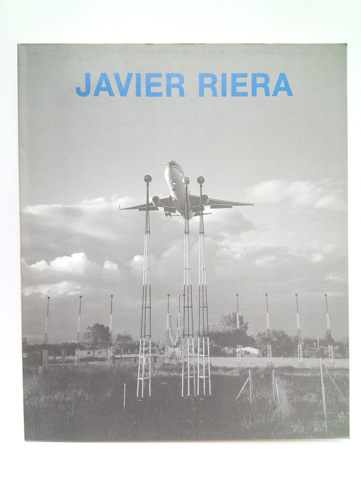 MAY MORE GALERIA DE ARTE - Javier Riera. (Exposicin en la Galera de Arte May Mor, Madrid. Del 22 de enero al 7 de marzo de 1998) /  Presentacin: 