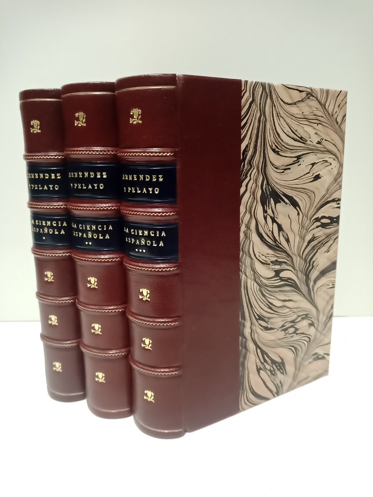 MENENDEZ Y PELAYO, Marcelino - La Ciencia Espaola: Polmicas, proyectos y bibliografa /  Prlogos: al primer tomo, por D. Gumersindo Laverde Ruiz, y al tomo segundo, por Alejandro Pidal y Mon; mas un apndice al final del tomo tercero, por Gumersindo Leverde Ruiz