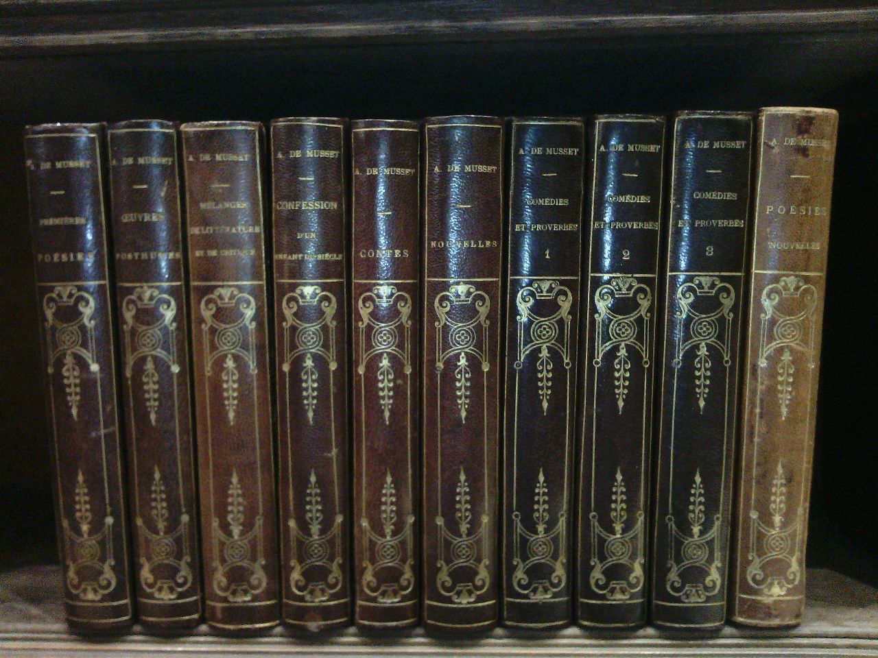 MUSSET, Alfred de - [Oeuvres Compltes d'Alfred de Musset. 10 VOLS.]: [1] Premires Posies, 1829-1835 /  [2] Posies Nouvelles, 1835-1852 /  [3 al 5. (I., II., III.)] Comedies et Proverbes /  [6] Nouvelles /  [7] Contes. [8] La Confession d'un enfant du sicle /  [9] Mlanges de Littrature et de Critique /  [10] Oeuvres Posthumes