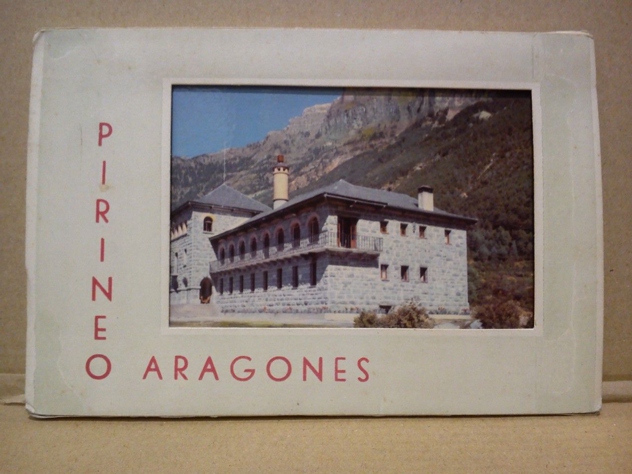 EDICIONES GARCIA GARRABELLA Y CIA. - Pirineo Aragons. [Estuche de 10 tarjetas-postales]. N 1