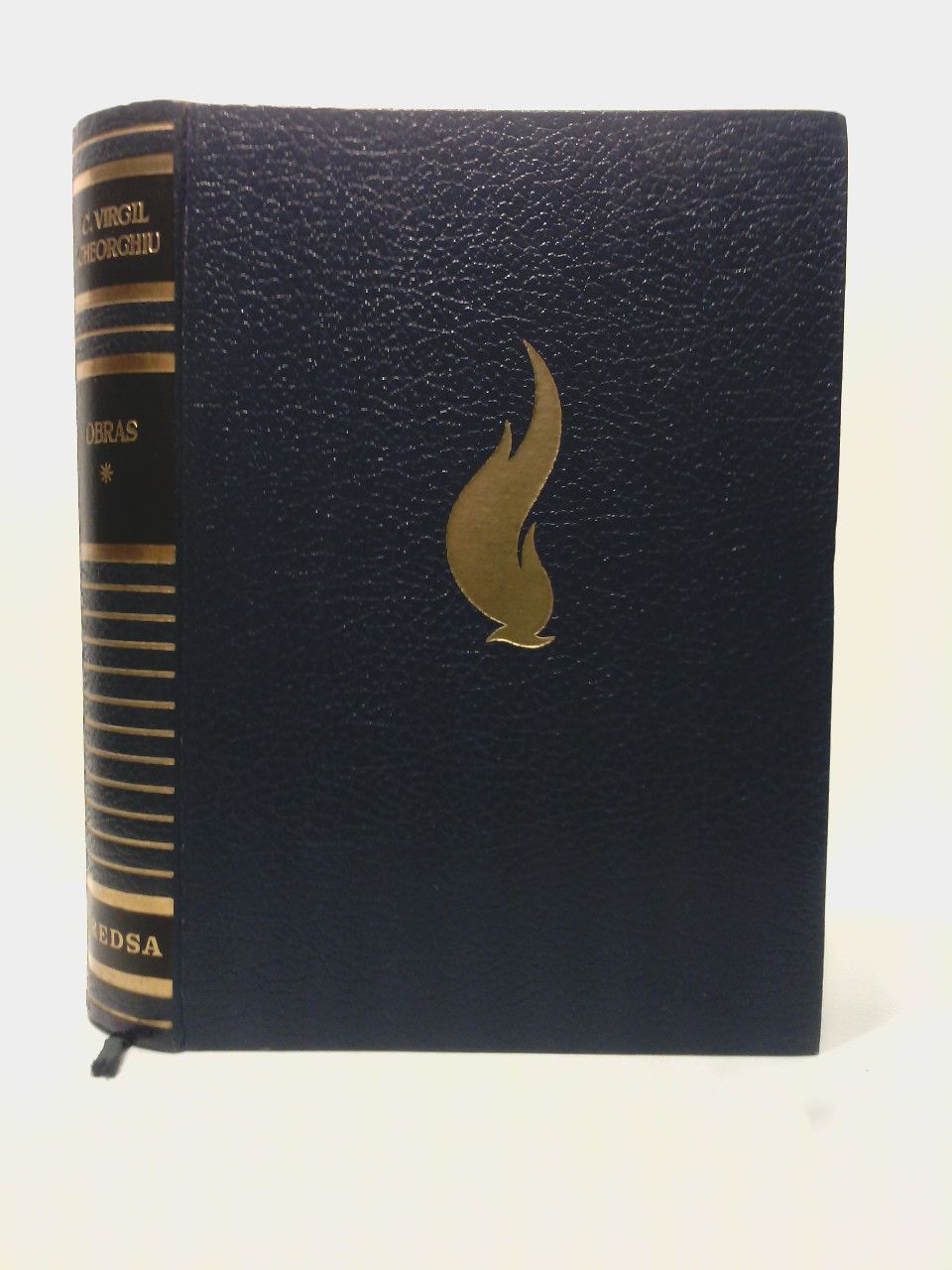GHEORGHIU, C. Virgil - OBRAS. [Vol. I.] /  prefacio de mariano Orta; ilustraciones de Lorenzo Goi, Hernndez Pijoan, Aguilar Mor (respectivamente para cada obra). [CONTIENE]: La hora veinticinco (versin espaola de Jess Ruiz y Ruiz); El hombre que viaj solo (versin espaola de Alberto Vila de Avils); El oro de la Piel (versin espaola de Rafael Sarr)