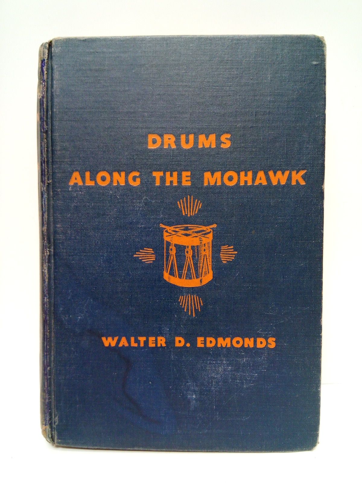 EDMONDS, Walter D. - Drums along the mohawk