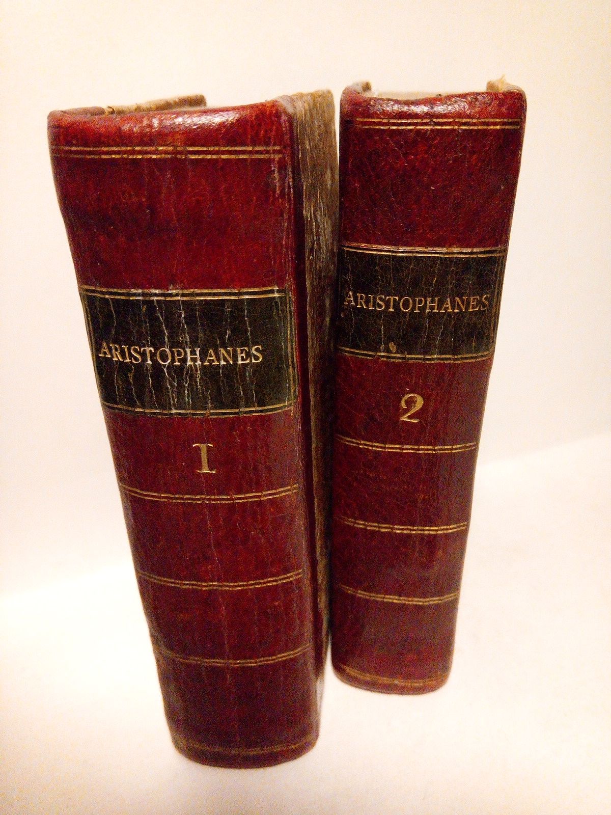 ARISTOPHANES [Aristfanes] - Aristophanous Kmidiai ia'. [escrito en griego] = Aritophanis Comoediae undecim, Graec & Latin, ut et fragmenta earum quae amissae sunt. Cum Emendationibus virorum doctorum, praecipue Josephi Scaligeri, et Indice Paroemiarum selectiorum. Accesserunt juic Editioni Notae & Observationes ex variis Autoribus collectae. Ut et Nova Versio 'Ekklsiazousn  Tan [en griego]. Fabro facta cum doctissimis eiusdem eandem Comoediam Notis. TOMI DUO. [En dos tomos]