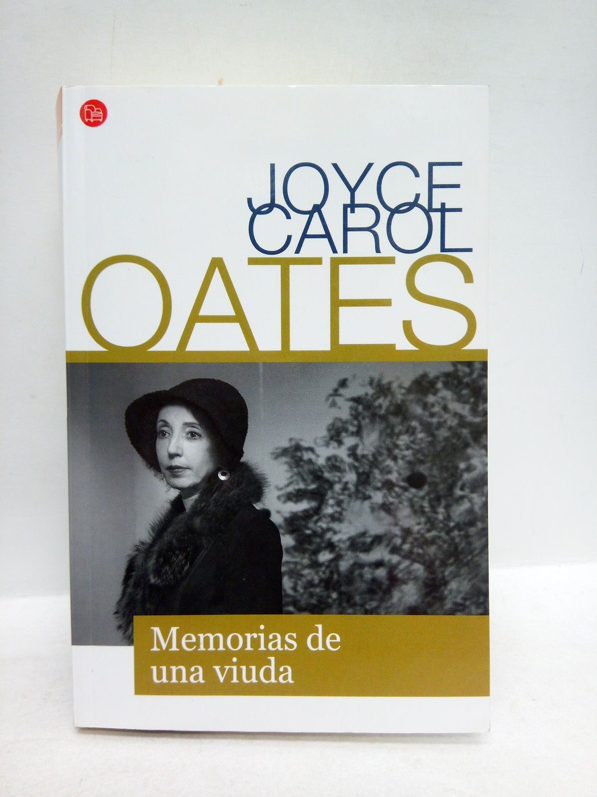 OATES, Joyce Carol - Memorias de una viuda /  Traduccin de Mara Luissa Rodrguez Tapia