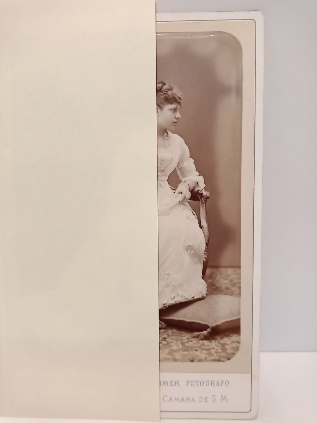 FOTOGRAFIA DE LA INFANTA EULALIA DE BORBON - Retrato de la Infanta D Eulalia, hija de la Reina Isabel II, de cuerpo entero