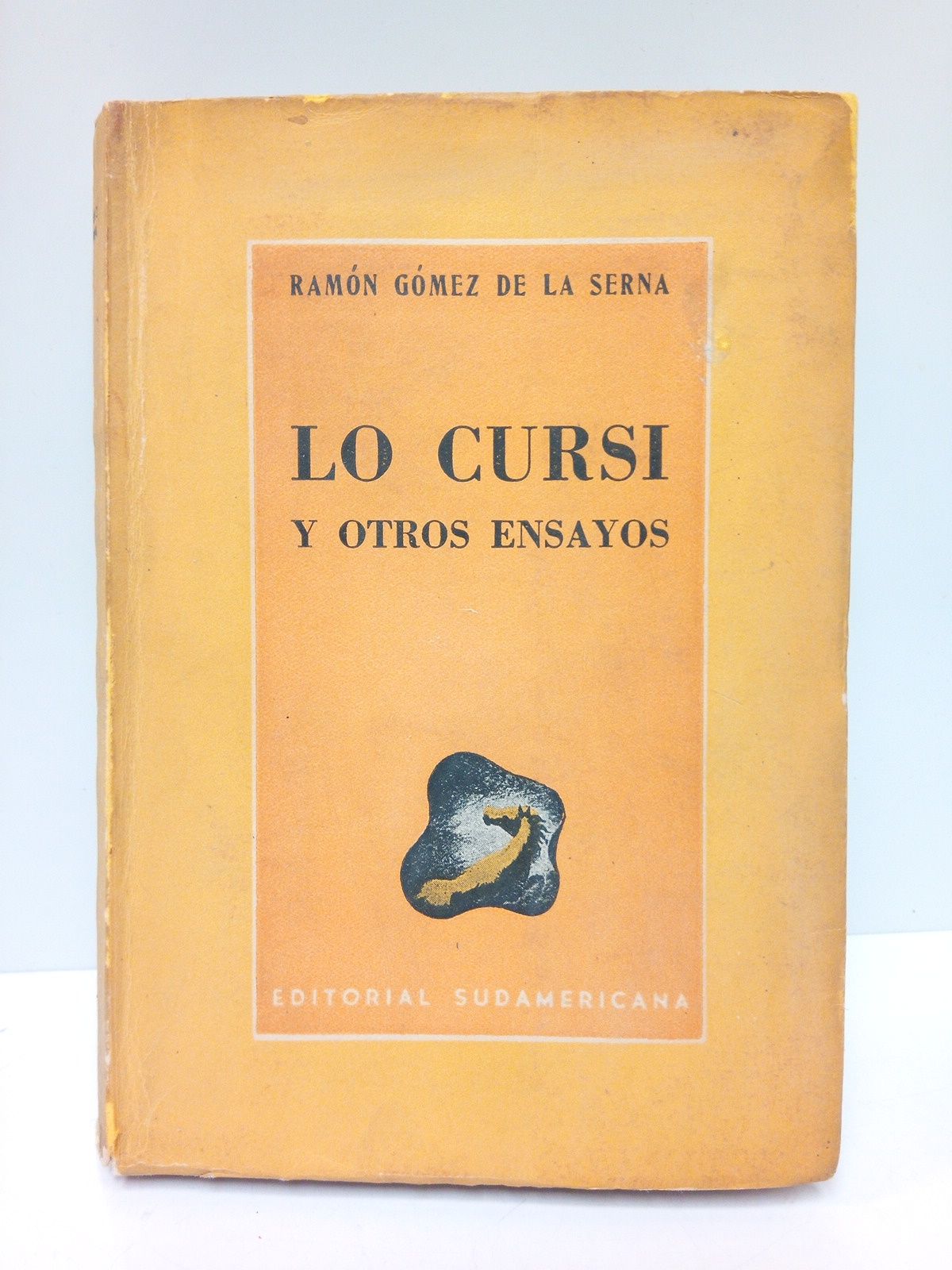 GOMEZ DE LA SERNA, Ramn - Lo cursi y otros ensayos (Lo cursi, La Torre de Marfil, Las mariposas, Las palabras y lo indecible, Las estrellas de mar, Los plumeros, El pen, El afilador y su chiflo, La cabeza frenolgica, La diosa de los muchos brazos, Los bolos, Las bolas de cristal, Los aldabones)