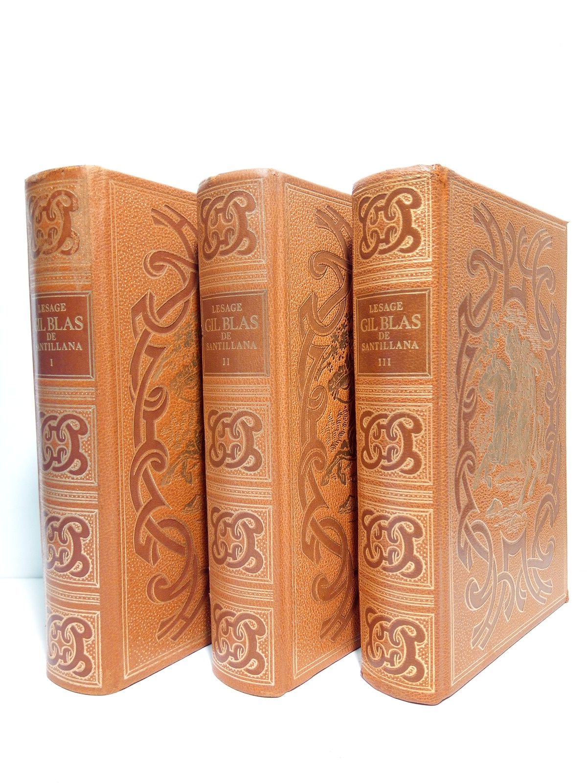 LESAGE - Aventuras de Gil Blas de Santillana /  Edicin ilustrada con 500 lminas y vietas en madera, dibujadas y grabadas por artistas espaoles; Con notas que demuestran el origen espaol de la obra, tomadas de las observaciones crticas que sobre este ingenioso romance escribi en Pars y presento al Instituto Francs el presbtero Don Juan Antonio Llorente. Publcala una Sociedad de Artistas [EN 3 TOMOS]