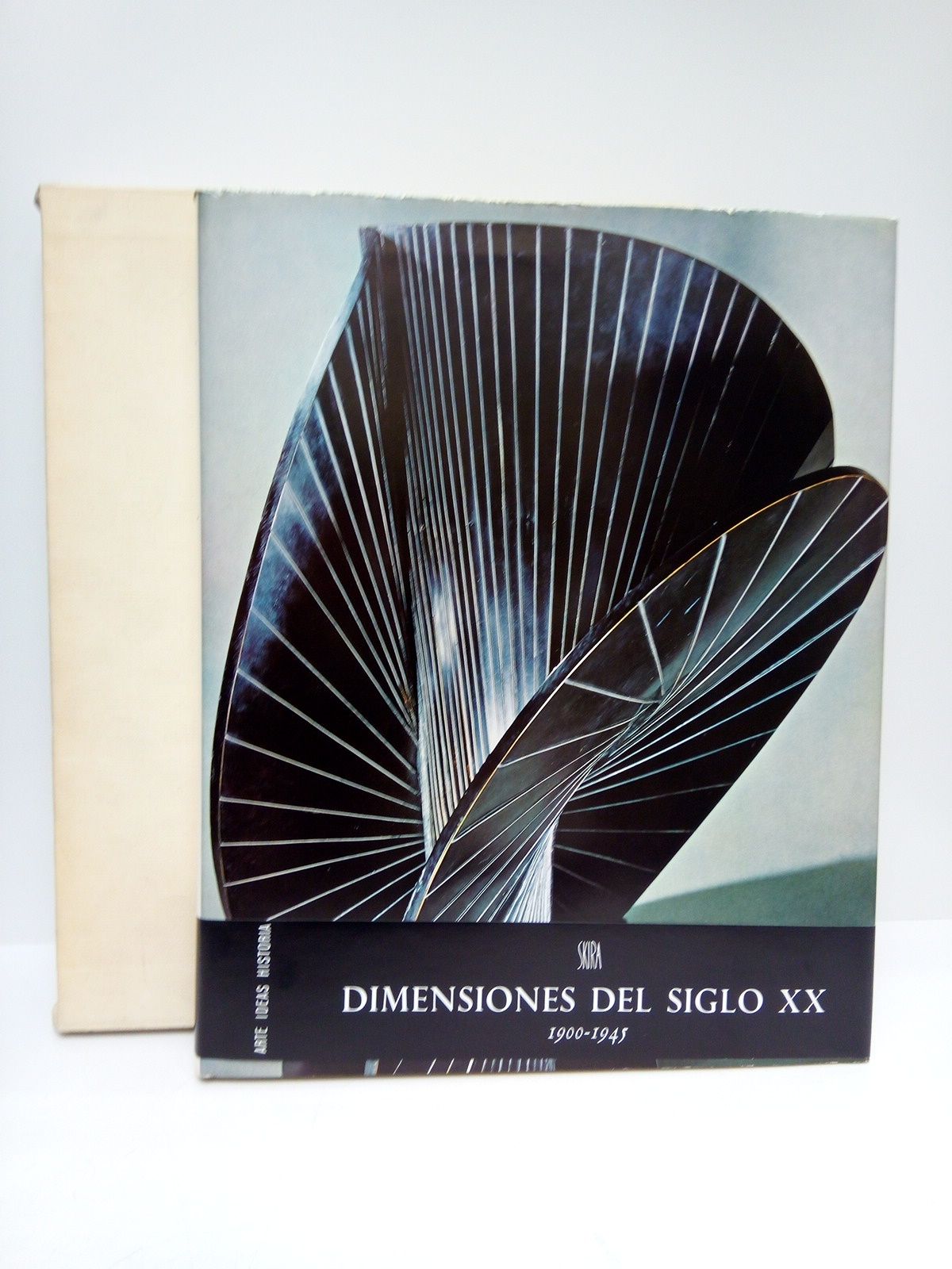 DELEVOY, Robert L. - Dimensiones del siglo XX. 1900-1945